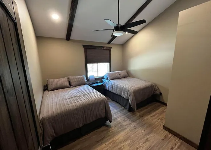 Whispering Pines Cabin